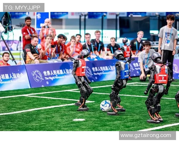 足球明星的魔鬼训练揭秘体能与技巧的极限挑战照片集锦